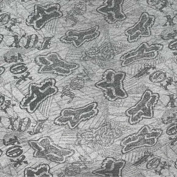 FOX Hoodie - Picture 2 of 3